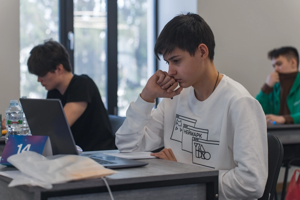 В Школе 800 стартовал проект ГИА-центр: комплексная система подготовки к государственным экзаменам