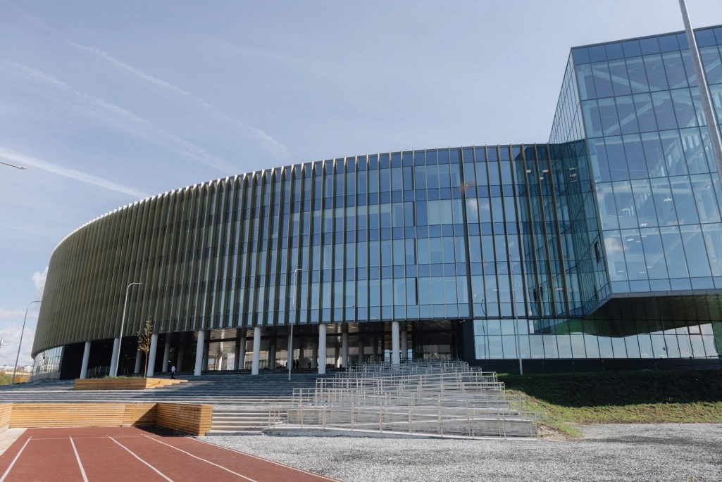 Мини-экскурсия по корпусу 